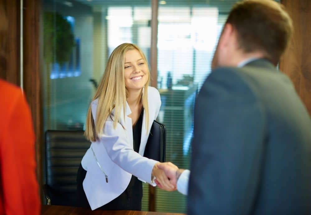 What to Take to a Job Interview