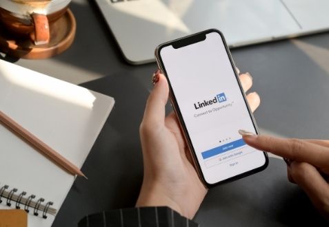 5 Ways You Should Optimise Your LinkedIn Profile for Job Opportunities