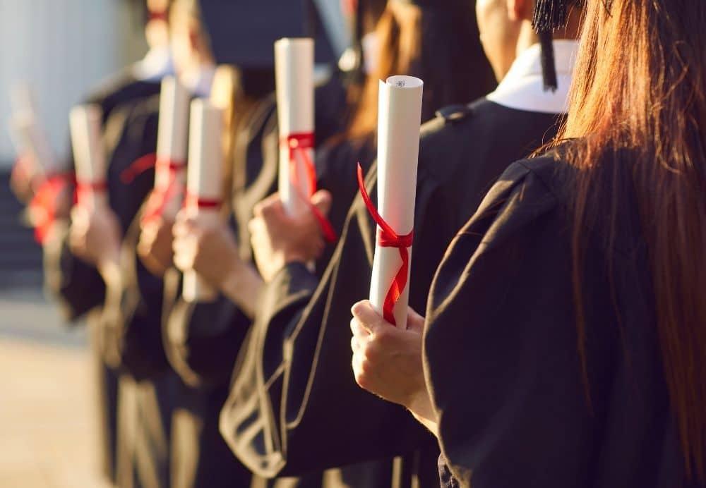 Should I Do a Master’s Degree? 3 Reasons You Should